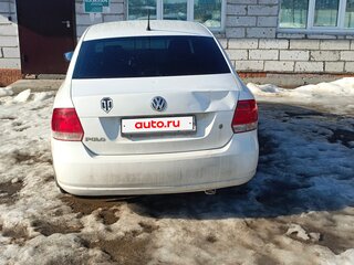 2013 Volkswagen Polo V, белый, 800000 рублей, вид 3