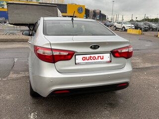 2012 Kia Rio 4-speed III, серебристый, 800000 рублей, вид 3