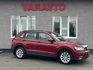 2020 Volkswagen Tiguan II, красный, 2470000 рублей, вид 3