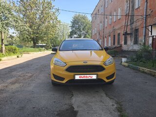2015 Ford Focus III Рестайлинг, жёлтый, 420000 рублей, вид 3
