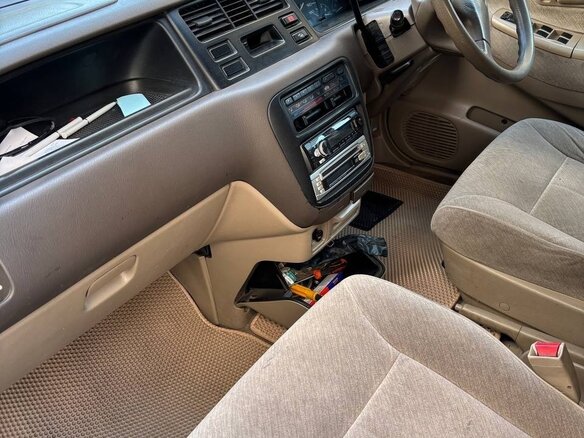 1999 Honda Odyssey II, белый, 400000 рублей - вид 4