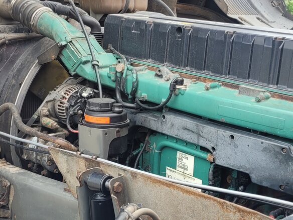 2003 Volvo FH, белый, 3599000 рублей - вид 3