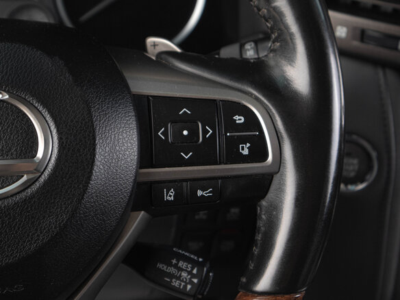 2008 Lexus LX 570 III, серебристый, 3600000 рублей - вид 11