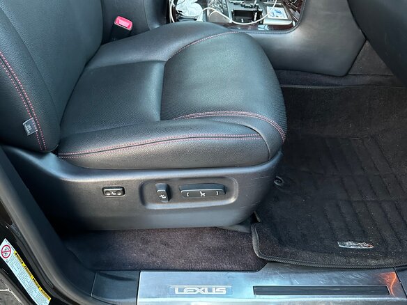 2013 Lexus LX 570 III Рестайлинг, чёрный, 5500000 рублей - вид 4