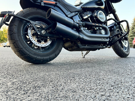 2019 Harley-Davidson Fat Bob, чёрный, 2350000 рублей, вид 1