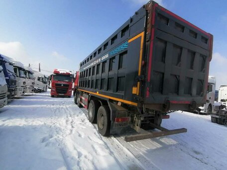 2023 Sinotruk Howo ZZ3407, красный, 4000000 рублей, вид 5