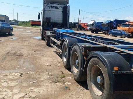 1998 Mercedes-Benz Actros, белый, 950000 рублей, вид 2