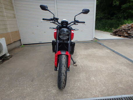 2026 Triumph Trident 660, красный, 1050000 рублей, вид 2