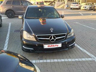 2011 Mercedes-Benz C-Класс 180 BlueEFFICIENCY III (W204) Рестайлинг, чёрный, 1300000 рублей, вид 3