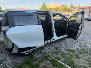 2020 Toyota Sienta II Рестайлинг, белый, 1630000 рублей, вид 4