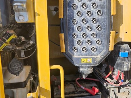 2022 Caterpillar 330, жёлтый, 13800000 рублей, вид 2