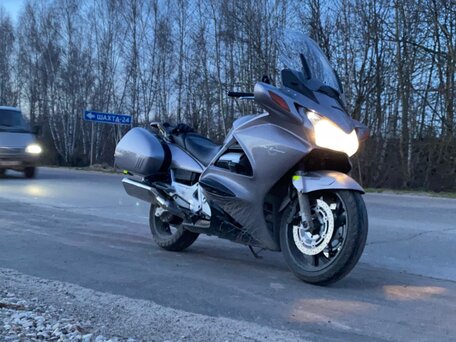 2003 Honda ST 1300, серебристый, 580000 рублей, вид 1