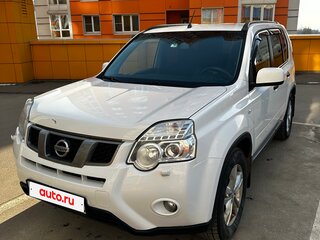 2013 Nissan X-Trail II Рестайлинг, белый, 1049999 рублей, вид 1