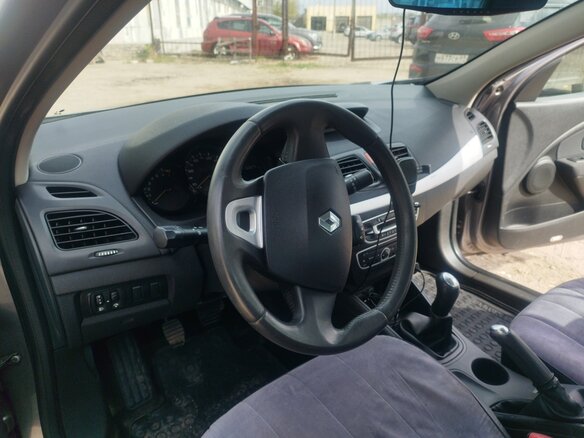 2010 Renault Fluence I, серый, 650000 рублей - вид 4