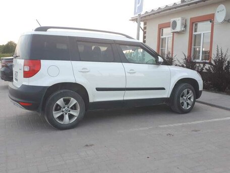 2014 Skoda Yeti I, белый, 630000 рублей, вид 2