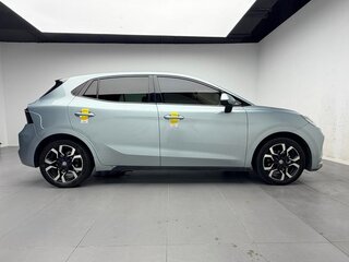 2026 MG 4 EV 42.8 kWh II, голубой, 1668700 рублей, вид 5