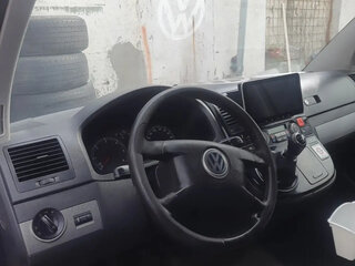 2003 Volkswagen Multivan T5, серебристый, 1449000 рублей, вид 2