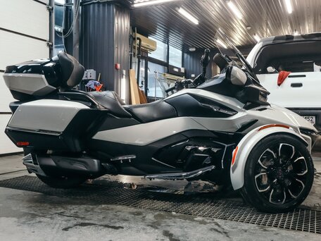 2020 BRP Can-Am Spyder, белый, 3099000 рублей, вид 3
