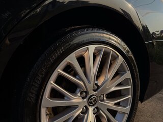 2020 Toyota Camry VIII (XV70), чёрный, 2850000 рублей, вид 5