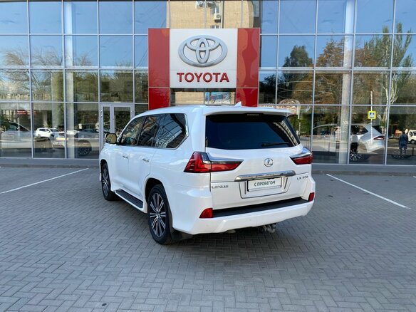 2021 Lexus LX 570 III Рестайлинг 2, белый, 8450000 рублей - вид 6
