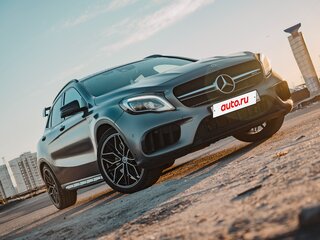 2017 Mercedes-Benz GLA AMG 45 AMG I (X156) Рестайлинг, серебристый, 3200000 рублей, вид 1