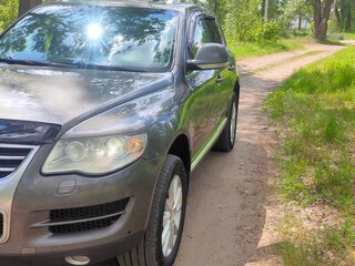 2009 Volkswagen Touareg I Рестайлинг, серый, 1450000 рублей, вид 3