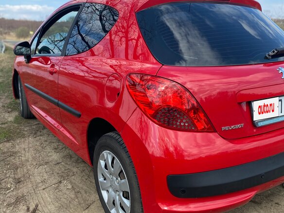 2009 Peugeot 207 I Рестайлинг, красный, 400000 рублей - вид 3