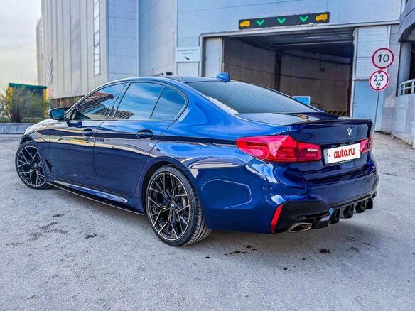 2018 BMW 5 серии 520d xDrive VII (G30/G31/G38), синий, 3200000 рублей - вид 8