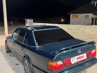1986 Mercedes-Benz W124 200, зелёный, 350000 рублей, вид 5