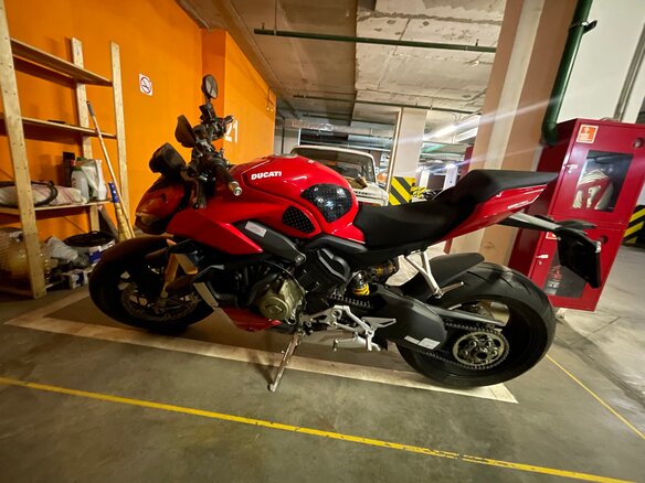 2023 Ducati Streetfighter V4, красный, 2500000 рублей - вид 8