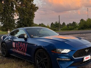 2018 Ford Mustang VI Рестайлинг, синий, 2350000 рублей, вид 1