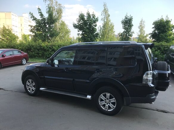 2007 Mitsubishi Pajero IV, чёрный - вид 2