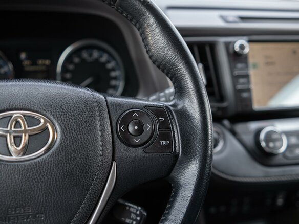 2019 Toyota RAV4 IV (XA40) Рестайлинг, белый, 2225000 рублей - вид 17