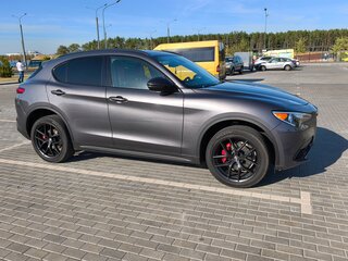 2020 Alfa Romeo Stelvio I Рестайлинг, серый, 2450000 рублей, вид 4
