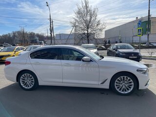 2020 BMW 5 серии 530i xDrive VII (G30/G31/G38), белый, 4100000 рублей, вид 2