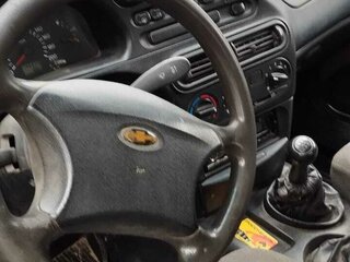2005 Chevrolet Niva I, серебристый, 380000 рублей, вид 5