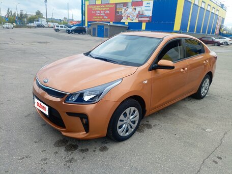 2017 Kia Rio IV, оранжевый, 950000 рублей, вид 5