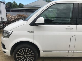 2018 Volkswagen Multivan Long T6, белый, 5200000 рублей, вид 2