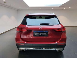 2021 Mercedes-Benz GLA 180 II (H247), красный, 2160000 рублей, вид 4