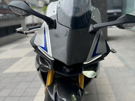 2016 Yamaha YZF-R1, красный, 1899000 рублей, вид 5