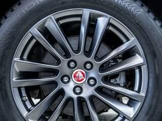 2016 Jaguar F-Pace I, белый, 2390000 рублей, вид 3