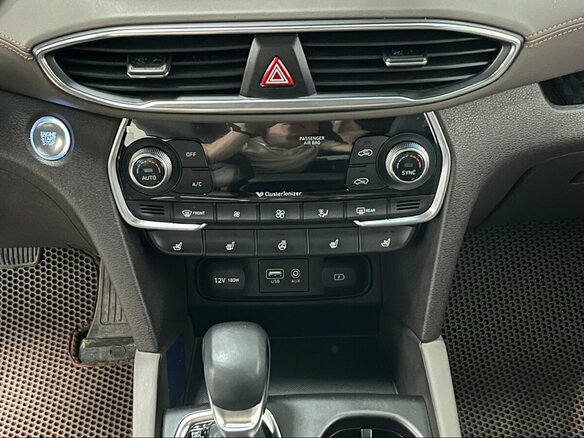 2019 Hyundai Santa Fe IV, серый, 3000000 рублей - вид 10
