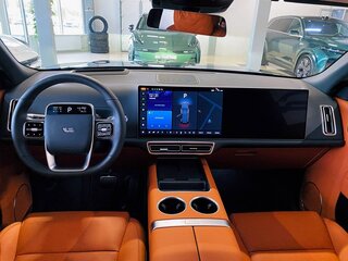 2023 Li Auto (Lixiang) L9 44.5 kWh I, чёрный, 7000000 рублей, вид 2