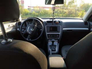 2011 Skoda Octavia DSG7 II (A5) Рестайлинг, серый, 1000000 рублей, вид 3