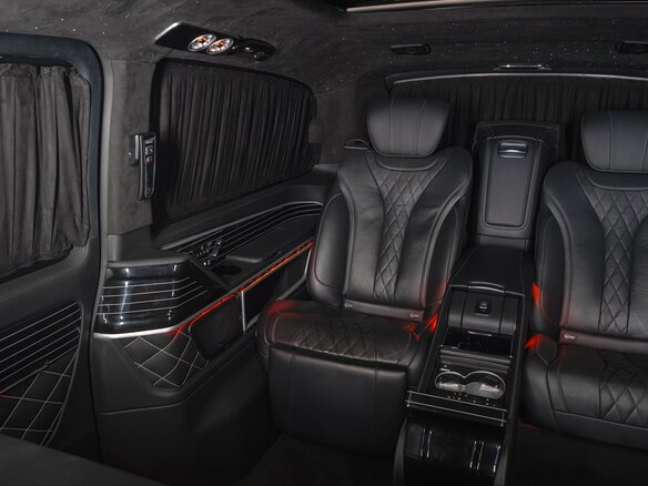 2023 Mercedes-Benz V-Класс 300 d экстра длинный III (W447) Рестайлинг, чёрный - вид 3