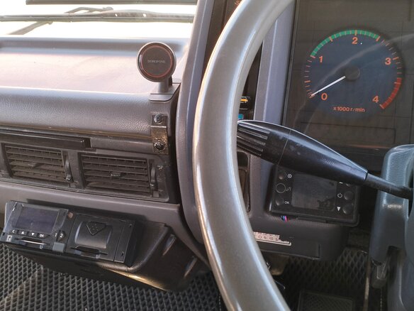 1990 Hino Series 500 (Ranger), белый, 2400000 рублей - вид 9