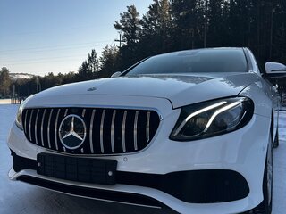 2017 Mercedes-Benz E-Класс 200 V (W213, S213, C238), белый, 4200000 рублей, вид 1