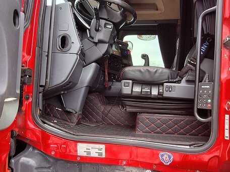 2014 Scania G-series, красный, 7999999 рублей, вид 2