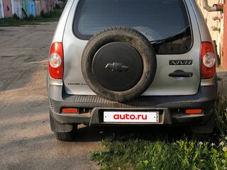 2015 Chevrolet Niva I Рестайлинг, серый, 580000 рублей, вид 3