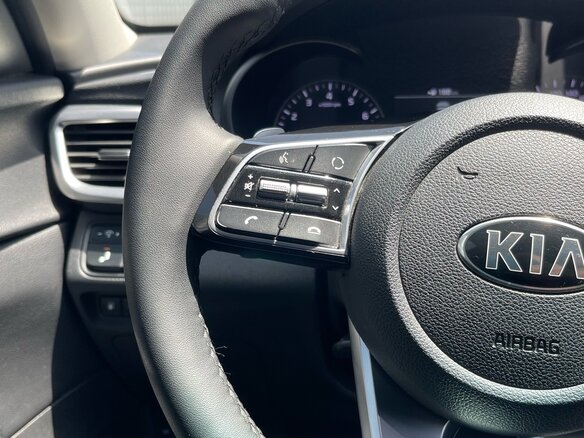 2019 Kia Optima IV Рестайлинг, чёрный, 2100000 рублей - вид 10